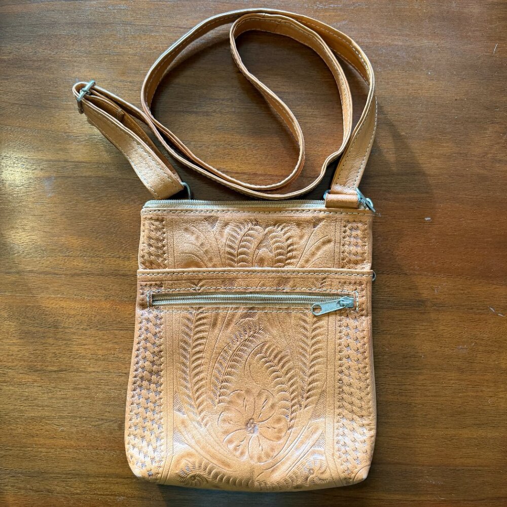 Ropin’ West Sling Crossover 3010 Hand-Tooled Leather Bag
